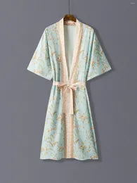Ethnic Clothing National Style Day Blumendruck Langer Kimono Strickjagdmatr