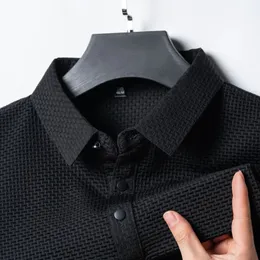 夏のメンズLopup Hollow Phortsleeved Polo Shirt Ice Silk Silk Silk Silk Silk Besemable Business Fashion Tshirt Male Brand Closes240507