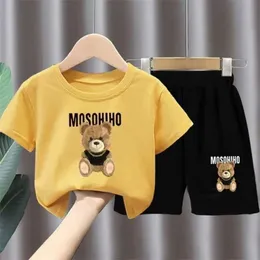 Комплекты одежды летние детские одежды набор детских девочек мультфильм-мультипликационные футболки и шорты.