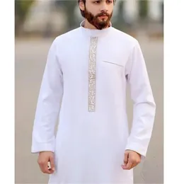 i arabisk etnisk stil långärmad rund hals broderi islamiska kläder saudiarabien kaftan abaya 240511