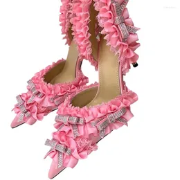 Sandali sexy arco di bulli in pizzo per la sposa scarpe tacco da festa donna appuntita designer satinato di raso ad alta passerella sandalias de mujer