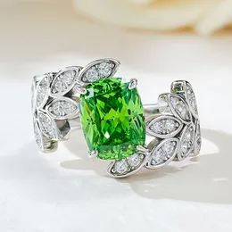 Choucong 2024 Elegante Eheringe Luxusschmuck Real 100% 925 Sterling Silber Kissen Form Smaragd Moissanit Diamant Edelstein Party Frauen Blatt Ring Geschenk