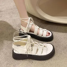 Roman Sandals Women Summer Fashion Platform Ins insere os chinelos externos japoneses coreanos elegantes faculdades e sapatos AE4D