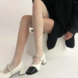 Frauen Socken Kreuz gestreift Jacquard Strumpfhosen Künstlerischer Stil Linie All-Match Mode Fine Mesh Lolita Binde Persönlichkeit Strumpfhosen