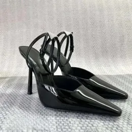 High Heels Baotou Metall Sandalen schlanker Rückenluft Fashion Quadrat Zehen -Knöchelgurt Dünne Schuhe 76 d 8fcc