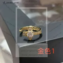 Viviane Westwood Ring Tasarımcısı Kadınlar için Uydu Gezegeni 2024 Viviane Mücevher Empress Dowager'ın Büyük Flaş Açık Yıldız Yüzük Satürn Klasik Çok Yönlü 2DDC