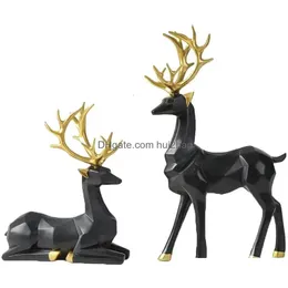 Decorative Objects Figurines 2Pcs Deer Figurine Reindeer Christmas Decorations Indoor Resin Decor Tabletop 240304 Drop Delivery Hom Dhdyg