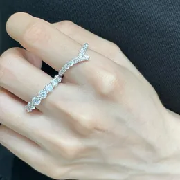 689827 Designer Square Diamond Pearl Open Ring med naturliga skalpärlor i kombination med S925 Sterling Silver Material Ring Gift Ladies Girls Women Wedding Diamond