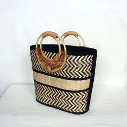 Ny kollektion! Modehandväskor vävda bambu lyxig naturlig handväska/axelväska för kvinnor tillverkade i Vietnam