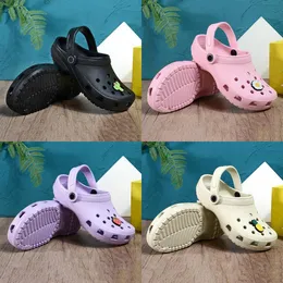 Sandały dla dzieci Designer Cross-Tie Classic Clog Sandal Slajda Kapcie chłopców Dziewczęce Platforma Platforma Platforma Baby Toddler Slip-On Slowers Białe czarne 26-37