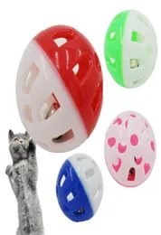 Haustierspielzeug hohle Kunststoff -Haustierkatze Buntes Ballspielzeug mit kleiner Bell Liebenswerter Bell -Stimme Plastik Interaktiver Ball Welpe spielen Spielzeug 9542680