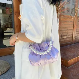 Bolsas de ombro Moda Designer de bolsas femininas Pequena perela compra de pérolas Sac de luxo femme Holiday Bolsa Messenger