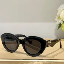 Luxusdesignerin Sonnenbrille für Frauen Katzen Augenbrillen mit Hülle unregelmäßiger Rahmen Design Sonnenbrille Fahrsteife Einkaufsstrand Tragen Sie Sonnenbrillen gut