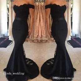 2019 Black Junior Bridesmaid Dress Mermaid قبالة الكتف الدانتيل خادمة الشرف فستان حفل الزفاف بالإضافة إلى حجم Vestidos Damas de Hon 261v