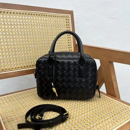 VB Woven Women's Bag、Small Square Box、Retro Fashion Trumpet、Luxury Designer Handbag、Perfect Travel Bag、Technture、Retro Classic、Metal Knot Ambellishing、Spring