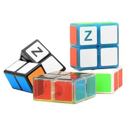 Magic Cubes Neue Version Mini 1x2x2 Speed ​​Cube Professionelle Magie Dreiecksform Twist Educational Kid Toys Weihnachtsgeschenk CUBO MAGION MAGION Y240518