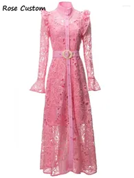 Sukienki swobodne czerwone roosarosee stojak kołnierz długi rękaw różowy kwiatowy szydełko sukienka Europejska wiosna lato 2024 Kobiety vestidos szatę femme