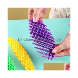 Декомпрессионная игрушка Сенсорный деформируемый пластиковый шрапнельный червь Fidget маленький картофель Plam Play Prink Fun Relame
