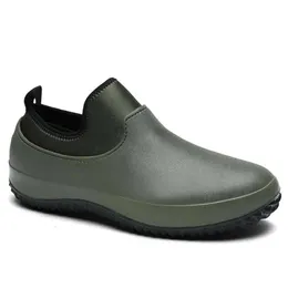 Resistenta sandaler män oljebeständiga kökskor kock restaurang trädgård vattentät säkerhet arbete loafers 409