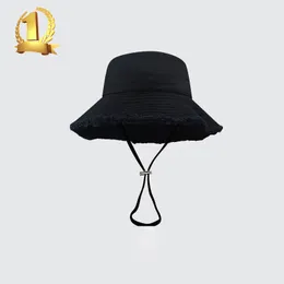 Francuski projektant mody duży Brim Bucket Hat Classic Caps Men's and Women's Le Bob Krichaut same wysokiej jakości srebrne logo Fisherman Hats