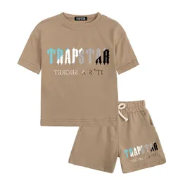 19 ألوان Trap Star Kids Short Sleeved Shorts مجموعة كلاسيكية طباعة الأولاد ملابس الموضة الفتيات مصممون مصمم الأطفال مجموعة 80-160 CSD2405188