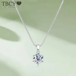 Подвесные ожерелья TBCYD 1/2CT D Красочное мозонитовое бриллиантовое колье женского подвеска S925 Silver Classic Classic Six Claw Count Box Countrace Jewelry J240516