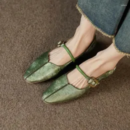 Scarpe casual Donne Flats Spring Autunno Vintage Simple Mary Jane in stile cinese una fibbia cinturino Woman Elgant Silk Footwear