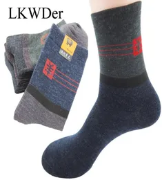 20pcs10 Pairs MEN039S Socks Factory Weich warme Wolle Langlebige männliche Socke Hochqualität lässige Business Socken Meias Crew3843990