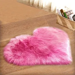 Длинные волосатые коврик синий белый розовый мохнатый ковер форма сердца, мех коврики искусственная мягкая шерстяная овчина дверь спальни коврик для спальни 240516
