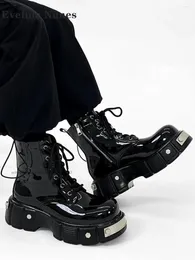 Сапоги металлические украшения перекрестной ботинок круглый ноги платформ для платформы, увеличивая высоту мужчин, патентная кожаная молния на молнии мотоцикле
