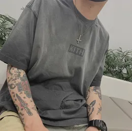 Kith Tshirts Logo Druck gewaschener Kurzfilme übergroß