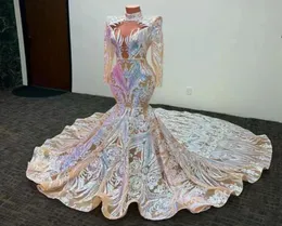 2023 Sparkly Prom Dresses Mermaid Modest aftonklänning Långärmar Afrikanska paljetter Applique High Neck Robe de Bal Blanche Fishtail2376500