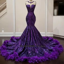 Partykleider Caraalan Purple Prom 2024 Feathers sexy Meerjungfrau Abendkleider Lange schwarze Mädchen Kleid Vestidos de Gala