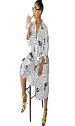 Zeitungsdruck Langarm Shirt Kleid Women Turnenkragenknopf Bluse Kleid Ladies Streetwear Übergroßes Hemd Kleid J1903402101