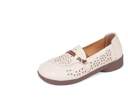 2024 Klasyka moda męskie damskie buty swobodne buty Flats Sneakers Wygodne i oddychające koronkowe, swobodne trampki na zewnątrz Unisex A02