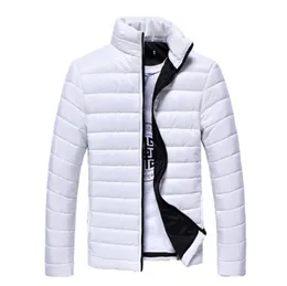 Whole Men039S Winter Down Płaszcz 2016 Nowa biała czarna ultralna kurtka na męską bawełnianą płaszcz do puchu Mężczyzna C5955766