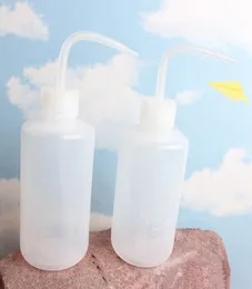 Whole 2505001000ml NEW Plastic Squeeze Bottle Sauce Oil Water Dispenser Diffuser For Watering Tools2769908