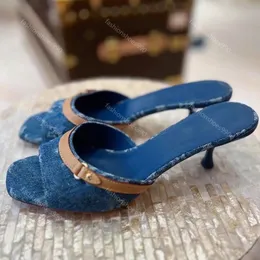 Klackar sandaler berömda designer kvinnor denim canvas klänning skor runda tår slingbacks kvalitet läder hög klackade tofflor bröllopsfest kväll med ruta 10a