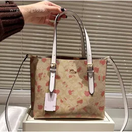 2024 Новая дизайнерская сумка женская сумка для плеча женская ковша сумки молли ретро -сумочка дизайнерская сумка по кроссту
