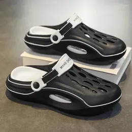 Sandalen Sommer Herren Badezimmer Herren lässige Schuhe Dicke Bodenkleidung-resistente Sandale für Männer Outdoor Strand Flip-Flop Model