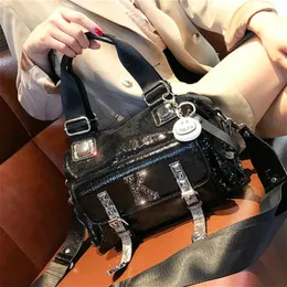 Omuz çantaları moda markası 2024 Diamant Lederen Schoudertas K Kısa Luxe Vrowen Handtassen Pailletten Retro Zwart Crossbody Tote Çanta