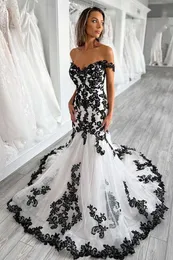 Black And White Mermaid Wedding Dresses Lace Appliques Off The Shoulder Sweetheart Neck Vintage Gothic Bridal Gowns Back Buttons Long Vestido Do Novia