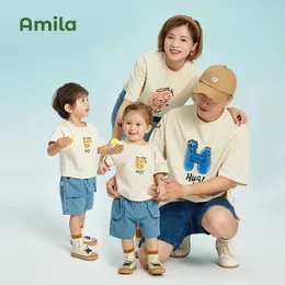 Amila Childrens Cothing Family Hort-Sleeved Tシャツの親子服の夏の子供の外出シーズンコットントップ240520