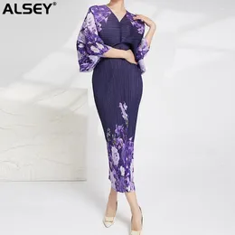 カジュアルドレスAlsey Miyake Pleated Flollal Printed Design Bat Sleeve Women Dress Elegant Loose Plus Size Fashion Splicing Evening Gowns