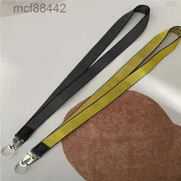 Kapalı endüstriyel kordon uzun anahtar zinciri sarı naylon kayış yular moda bagaj kolye unisex marka tasarımcısı oyma alaşım toka dekoratif siyah beyaz anahtar c
