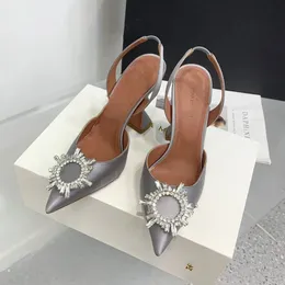 Scarpe da sposa AMINA MUADDI 7 cm 10 cm Begum Bowknot Butterfly Pumps Pumpe alte tacchi alti sandali di lucentezza sandali trasparente trasparente