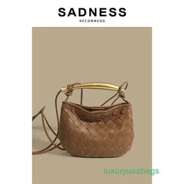Сумки сумки сплетен сардина роскошные боттегаввенит -пакеты дизайнерские сумочка грусть сумочка подлинная кожаная сардиновая сумка сплетенная рука