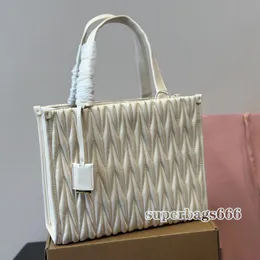 luxury women matelasse nappa leather designer tote bag top quality lambskin gold metal fashion lady handbag luxury tote bag
