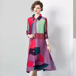 Miyake مطوية النساء فساتين الصيف كارديجان زر الطويل الأكمام فستان لابل سلم سلم فضفاضة فستان خمر بالإضافة إلى الحجم 210325