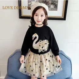 Conjuntos de roupas Love Ddmm Girl Dresses Kids Swing Swan Tops Mesh Star Shairts Roupas de bebê Trajes de crianças roupas